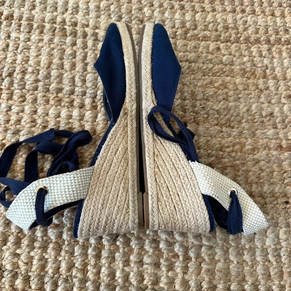 Tommy Hilfiger Navy Espadrille tie up Wedge Sandals size 8.5